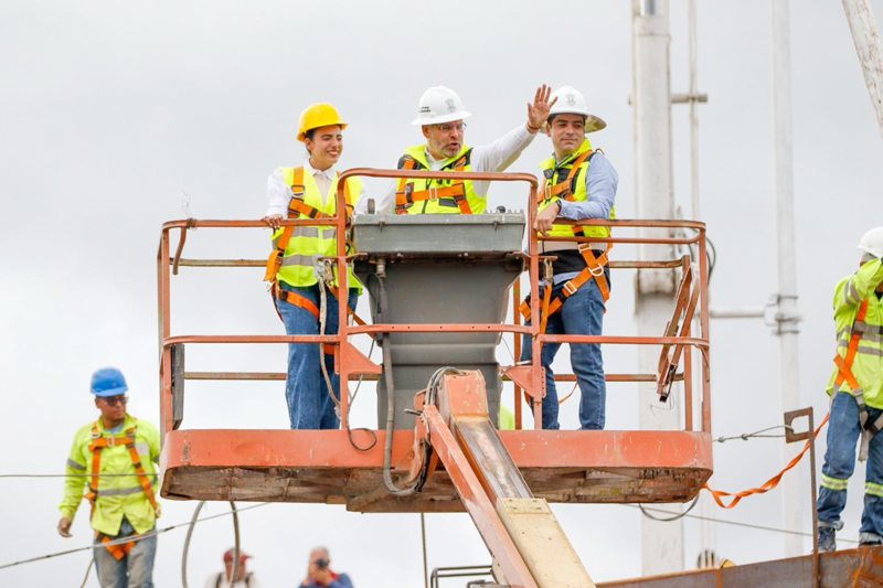 Instalación de acero de refuerzo