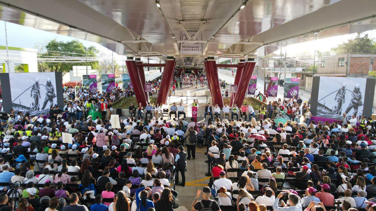 Vista desde abajo del puente